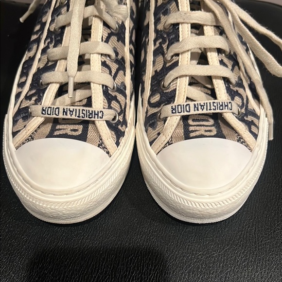Walk'n'Dior Sneaker  -  Authentic - 
Deep Blue Dior Oblique Embroidered Cotton. - Picture 4 of 13